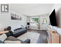 21 RENFREW Street E - 10