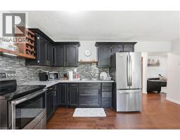 21 RENFREW Street E - 12