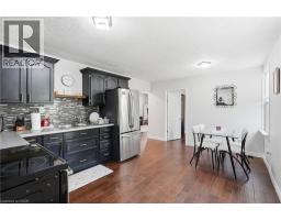 21 RENFREW Street E - 14