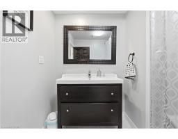 21 RENFREW Street E - 17