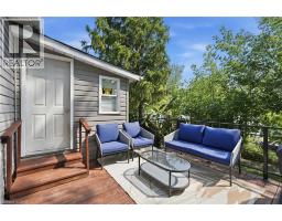 21 RENFREW Street E - 25