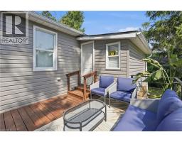21 RENFREW Street E - 26