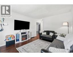 21 RENFREW Street E - 8