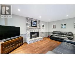 29 WOODSIDE Square - 16