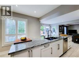 29 WOODSIDE Square - 24