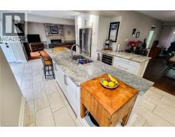 29 WOODSIDE Square - 25