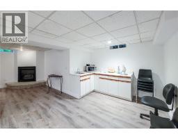 29 WOODSIDE Square - 41