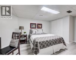 27 CHANDOS Drive - 33