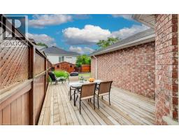 27 CHANDOS Drive - 40