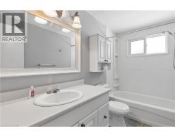 74 HELENE Crescent - 13