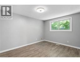 74 HELENE Crescent - 15