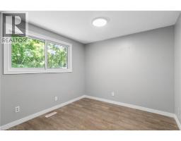 74 HELENE Crescent - 16