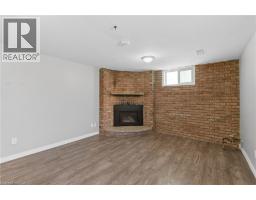 74 HELENE Crescent - 20