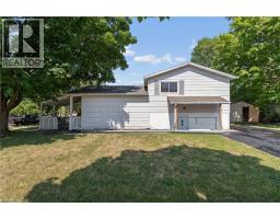 74 HELENE Crescent - 25