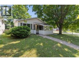 74 HELENE Crescent - 3