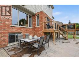 5 MANOR Crescent - 40