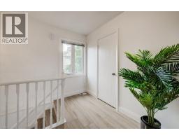 302 COLLEGE Avenue W UnitNo. 124 - 2