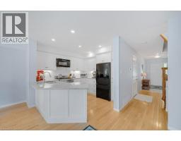 64 FOXBOROUGH Drive - 12