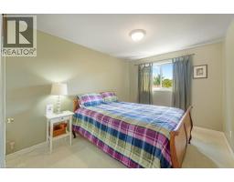 64 FOXBOROUGH Drive - 24