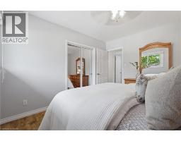 56 RENWICK Avenue - 25