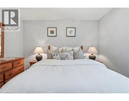 56 RENWICK Avenue - 26