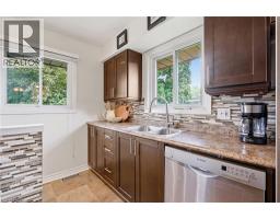 56 RENWICK Avenue - 9