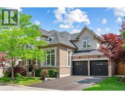 729 BOUGHTON Crescent - 1
