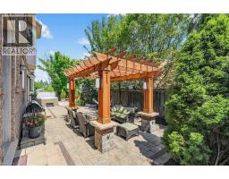 729 BOUGHTON Crescent - 29