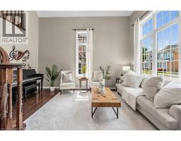 729 BOUGHTON Crescent - 5