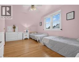 531 PHILIP Crescent - 32