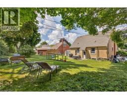 531 PHILIP Crescent - 44