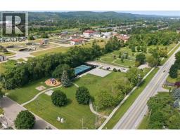 95 BIRCHPARK Drive - 47