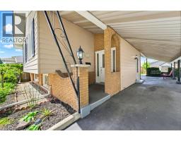 26 RIVERCREST Road - 3