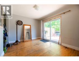 1315 ROSEMARY Crescent - 13