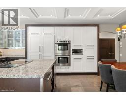 261 UNION Boulevard - 10