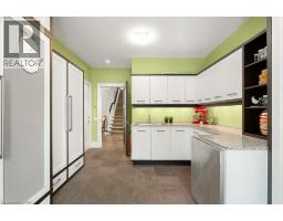 261 UNION Boulevard - 14