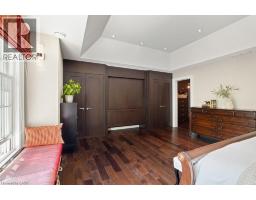 261 UNION Boulevard - 23