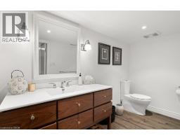 261 UNION Boulevard - 39