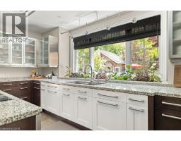 261 UNION Boulevard - 8
