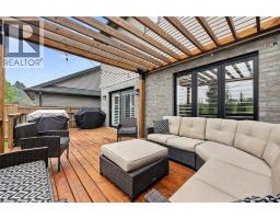 1048 ALBERNI Road - 32