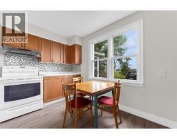 87 MUD Street E - 10