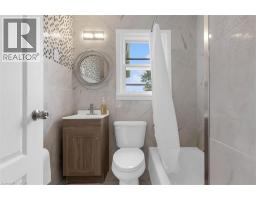 87 MUD Street E - 12