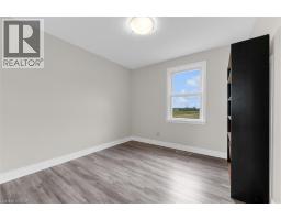 87 MUD Street E - 13