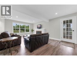 87 MUD Street E - 15