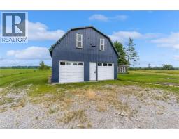 87 MUD Street E - 26