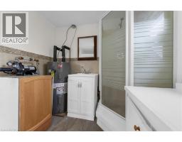 87 MUD Street E - 7
