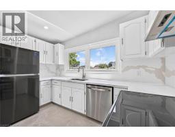 96 FIELDING Crescent - 9