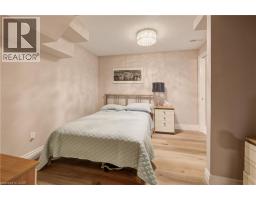 41 MCNIVEN Road - 37