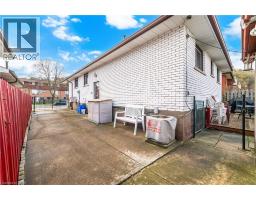 31 SUMMERCREST Drive - 45