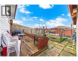 31 SUMMERCREST Drive - 46